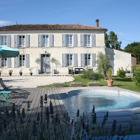 Au Coeur Des Vignes Archiac Exterior foto